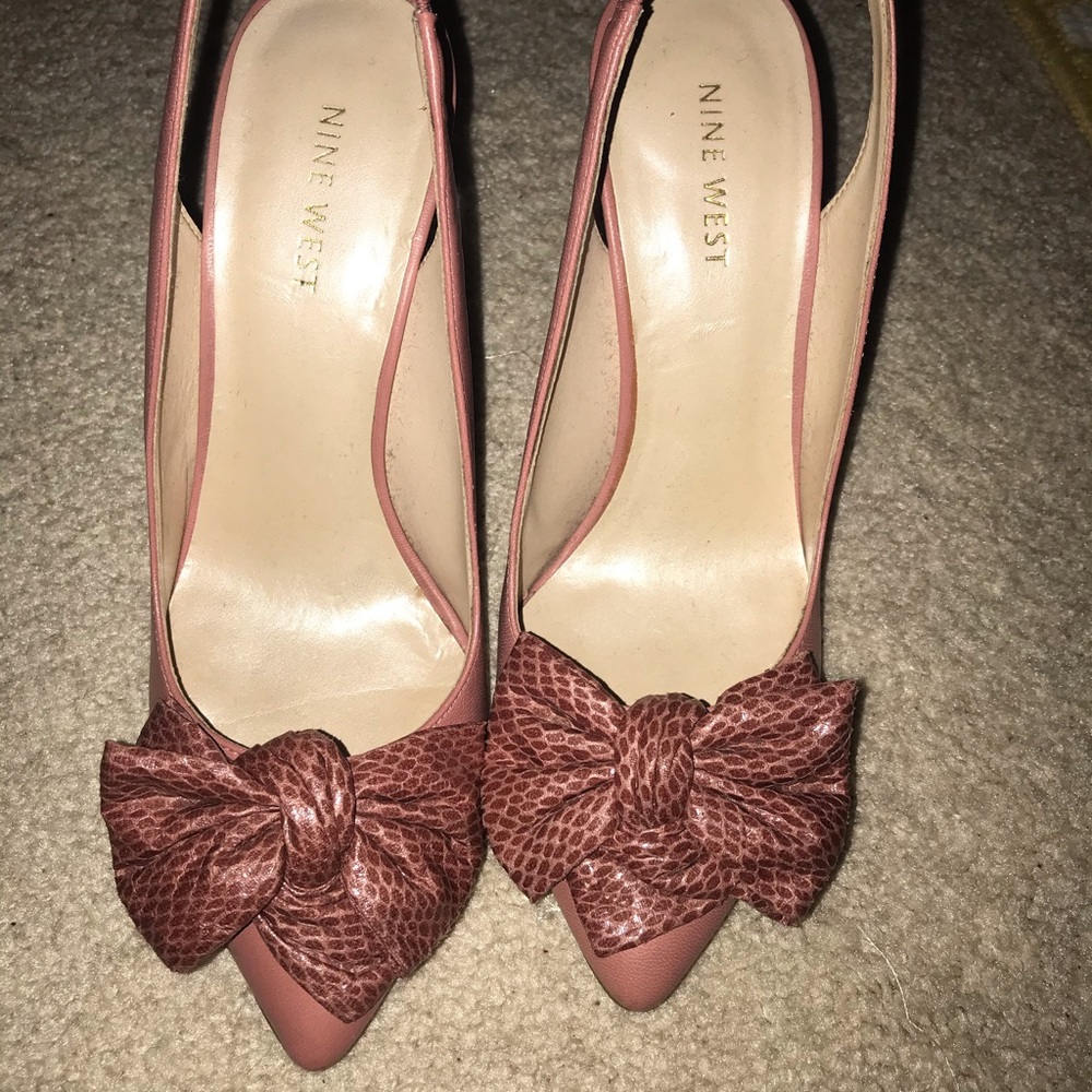 Nine West pretty pink bow pumps